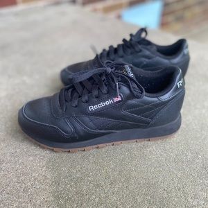 Reebok classic black shoes